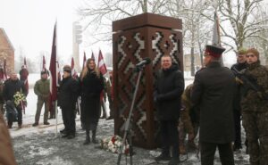 Piedalījāmies nacionālo partizānu pieminekļa atklāšanā