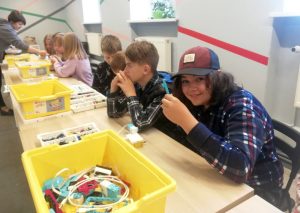 STEM nodarbība ZIIC Liepājā “Dejojošais lego robots”