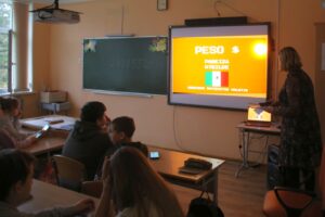 NAUDAS DIENA mūsu skolā 31.10. NAUDAS DIENA mūsu skolā 31.10.